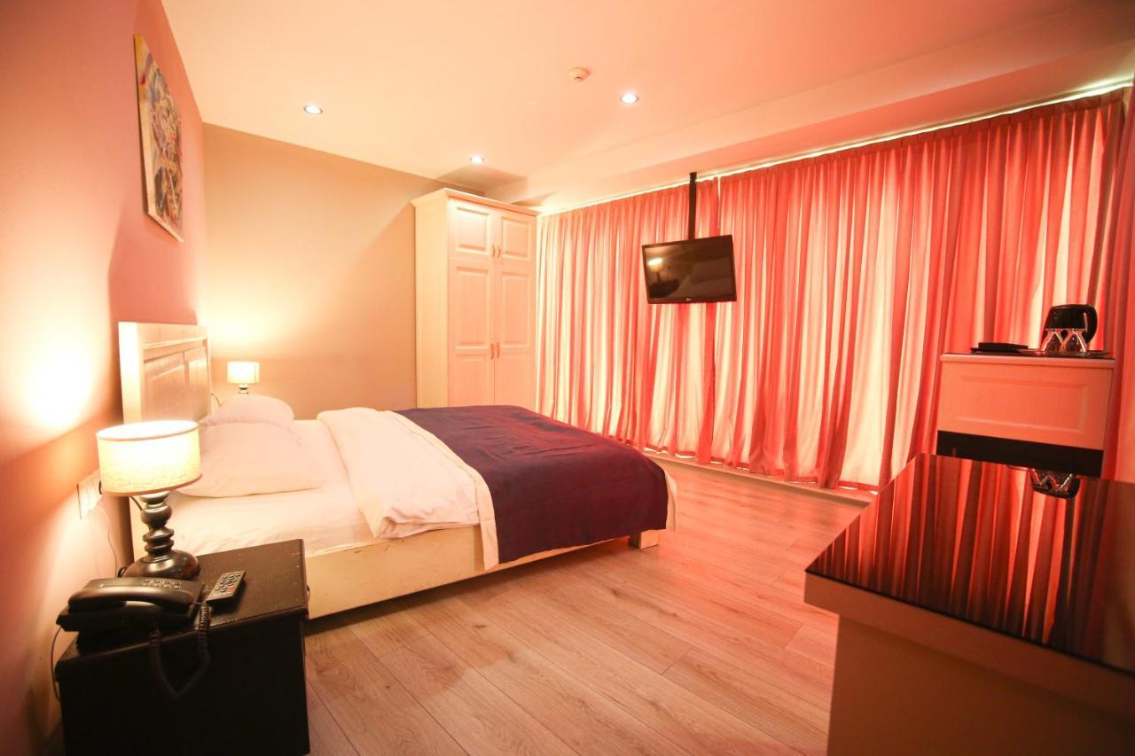 Dolabauri Hotel Tbiliszi Kültér fotó