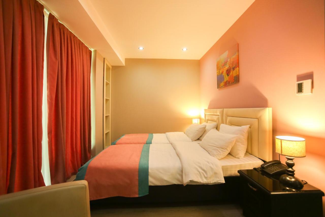 Dolabauri Hotel Tbiliszi Kültér fotó